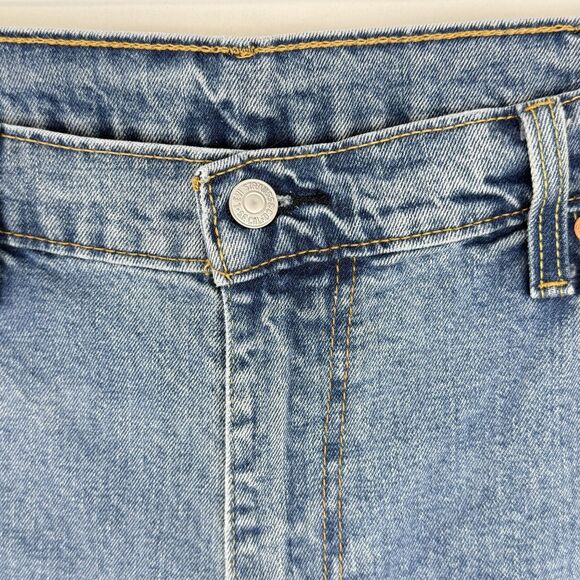 Levi's 550 Jeans Men's Size 40x30 Relaxed Tapered Leg Denim Blue Jeans - Picture 5 of 16